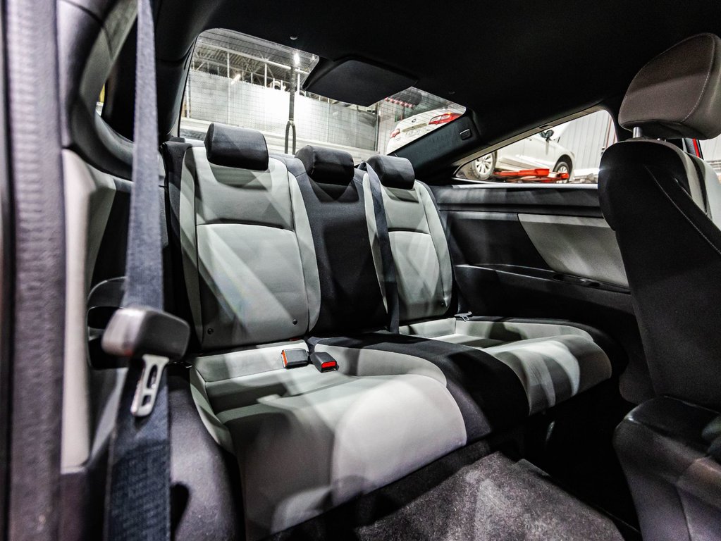 Honda Civic Coupe LX 2016 à , Québec - 15 - w1024h768px