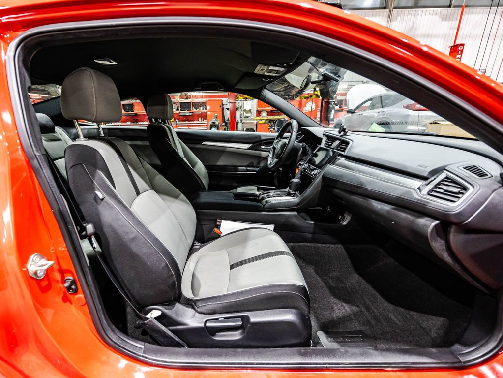 Honda Civic Coupe LX 2016 à , Québec - 14 - w1024h768px