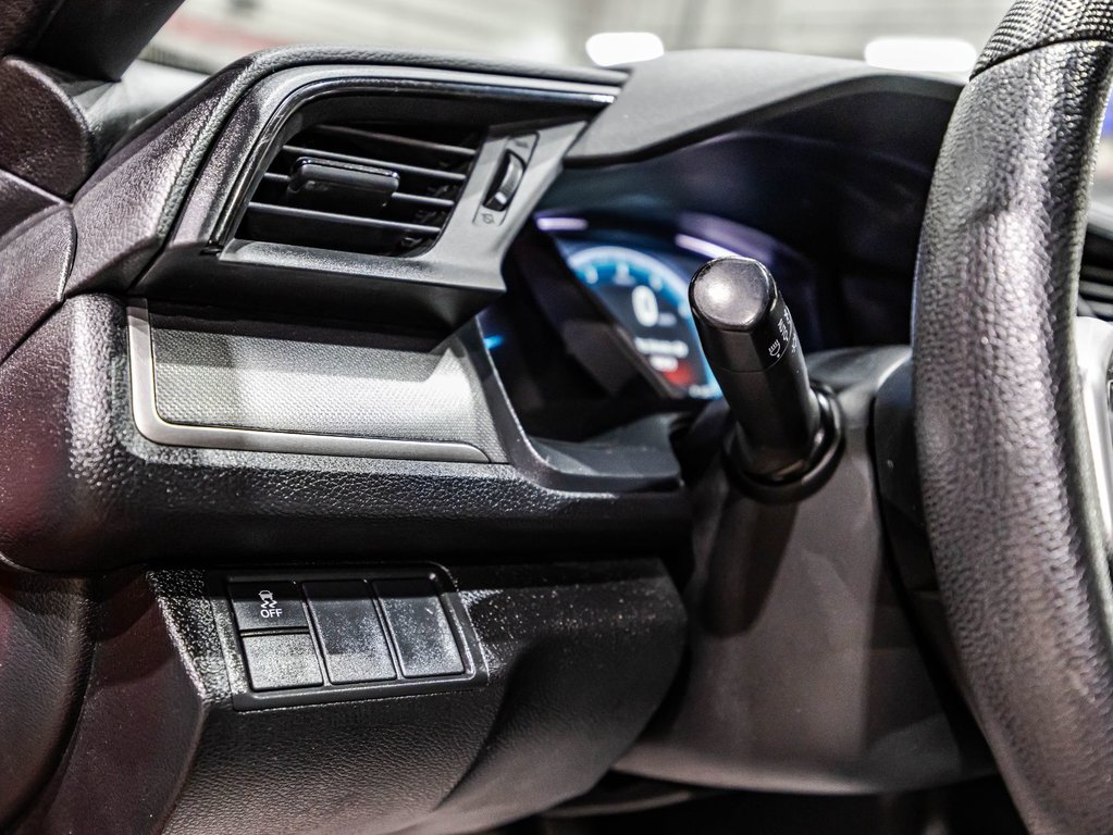 Honda Civic Coupe LX 2016 à , Québec - 18 - w1024h768px
