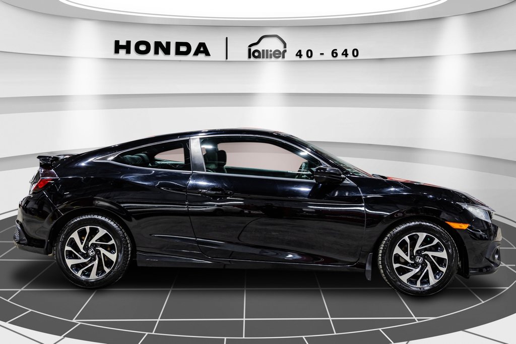 2018 Honda Civic Coupe LX in Lachenaie, Quebec - 8 - w1024h768px