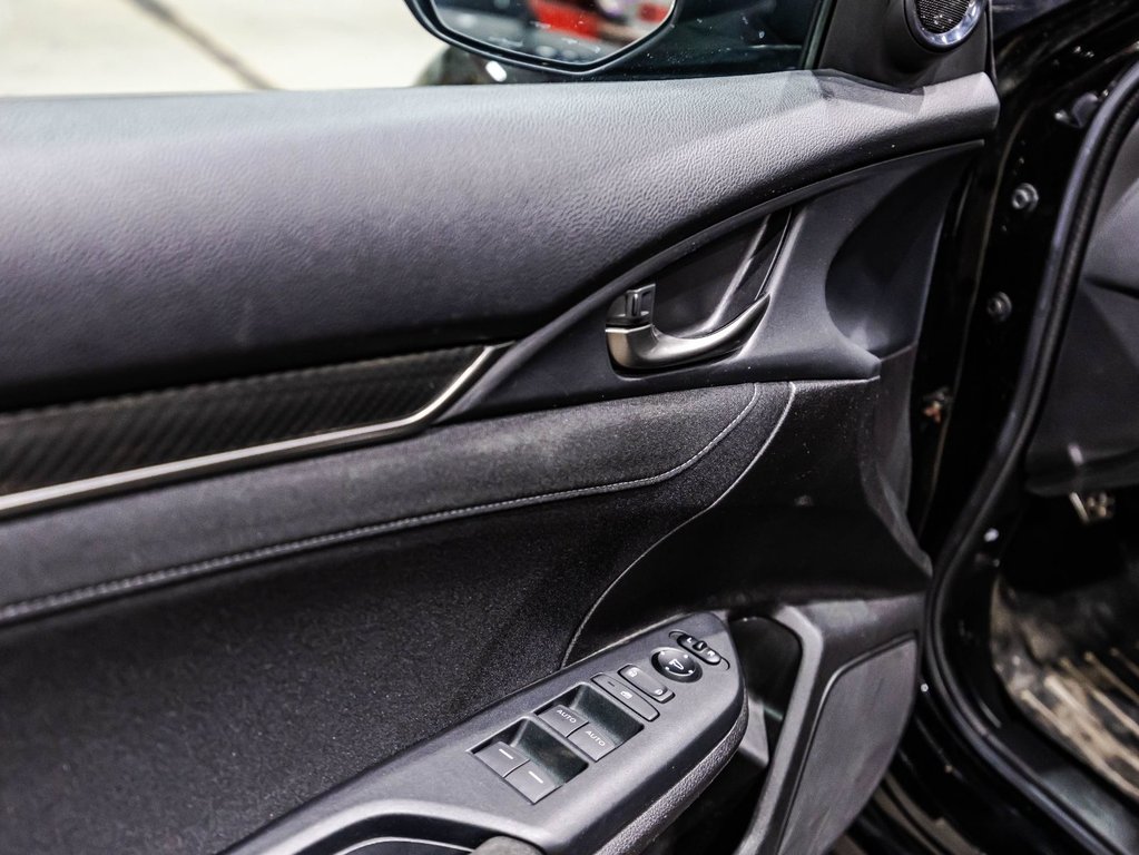 2017 Honda Civic Hatchback Sport in , Quebec - 12 - w1024h768px
