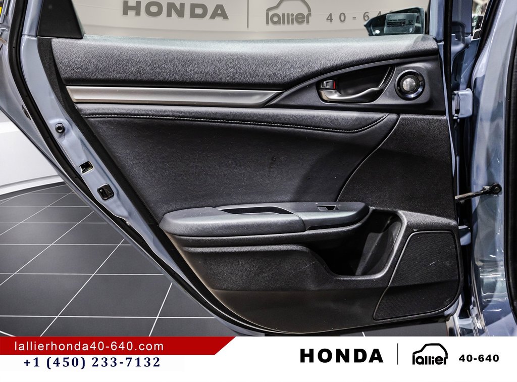 2017 Honda Civic Hatchback Sport Touring in Montréal, Quebec - 13 - w1024h768px