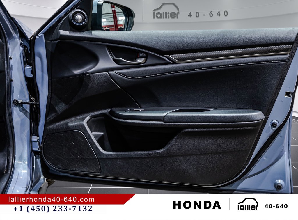 2017 Honda Civic Hatchback Sport Touring in Montréal, Quebec - 17 - w1024h768px