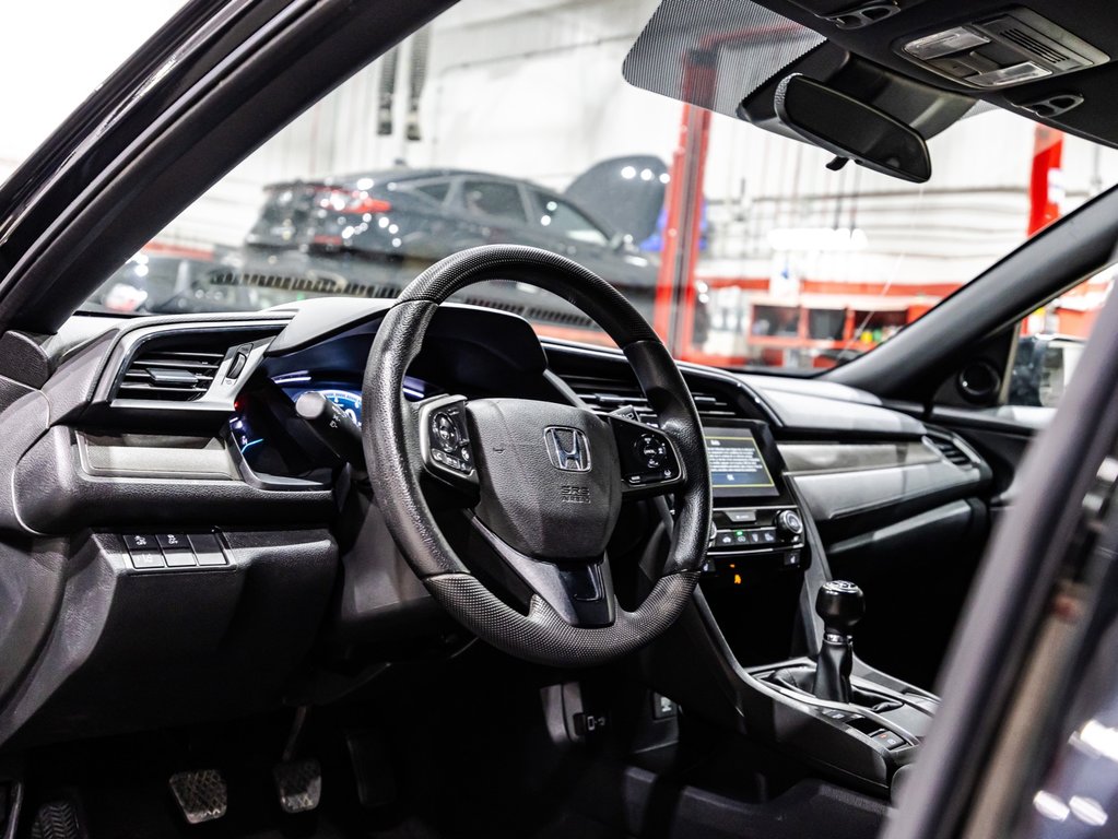 Honda Civic Hatchback LX 2020 à , Québec - 19 - w1024h768px
