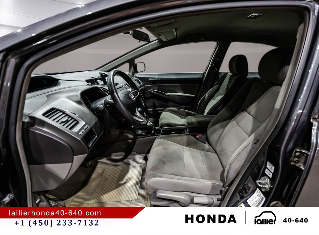 2010 Honda Civic Sdn DX-G in Lachenaie, Quebec - 18 - w1024h768px