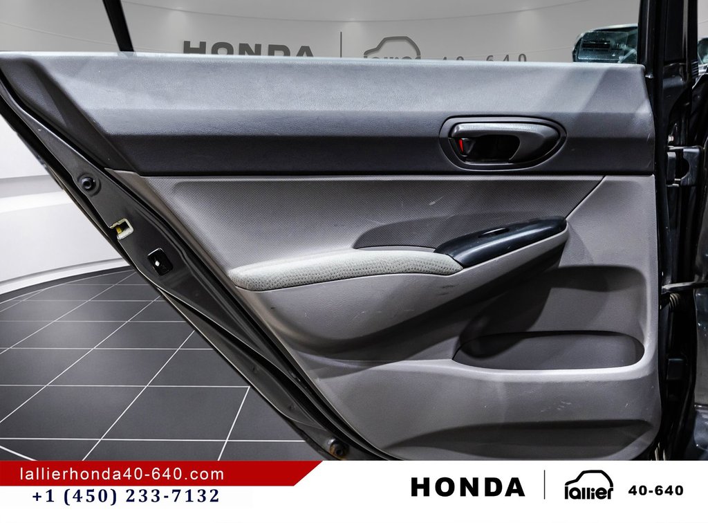 2010 Honda Civic Sdn DX-G in Lachenaie, Quebec - 12 - w1024h768px