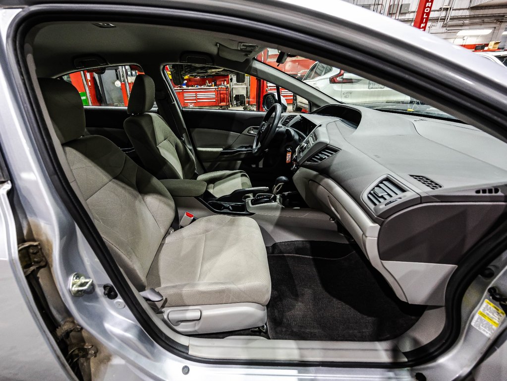 Honda Civic Sdn LX 2012 à Lachenaie, Québec - 17 - w1024h768px