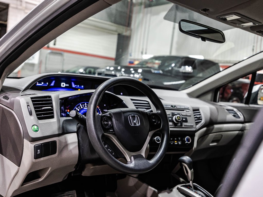 Honda Civic Sdn LX 2012 à Lachenaie, Québec - 19 - w1024h768px