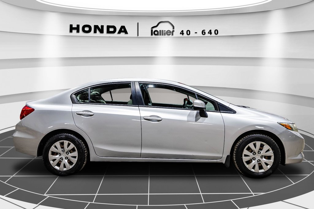 Honda Civic Sdn LX 2012 à Lachenaie, Québec - 8 - w1024h768px