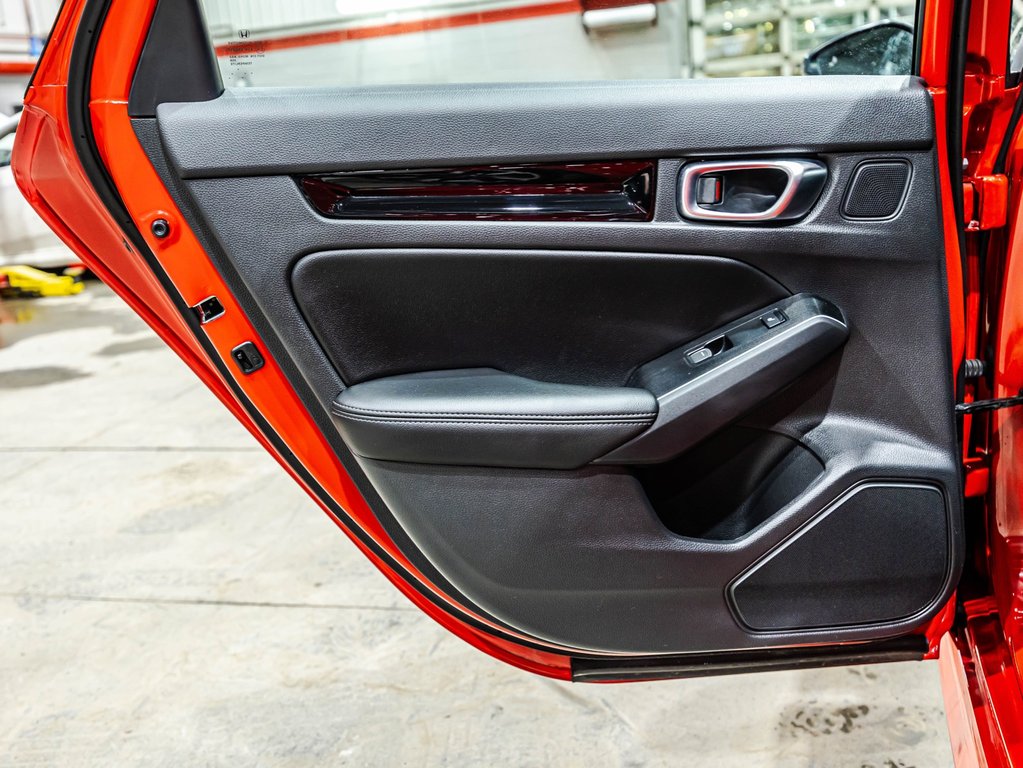 Honda Civic Sedan Hybrid TOURING 2025 à , Québec - 13 - w1024h768px