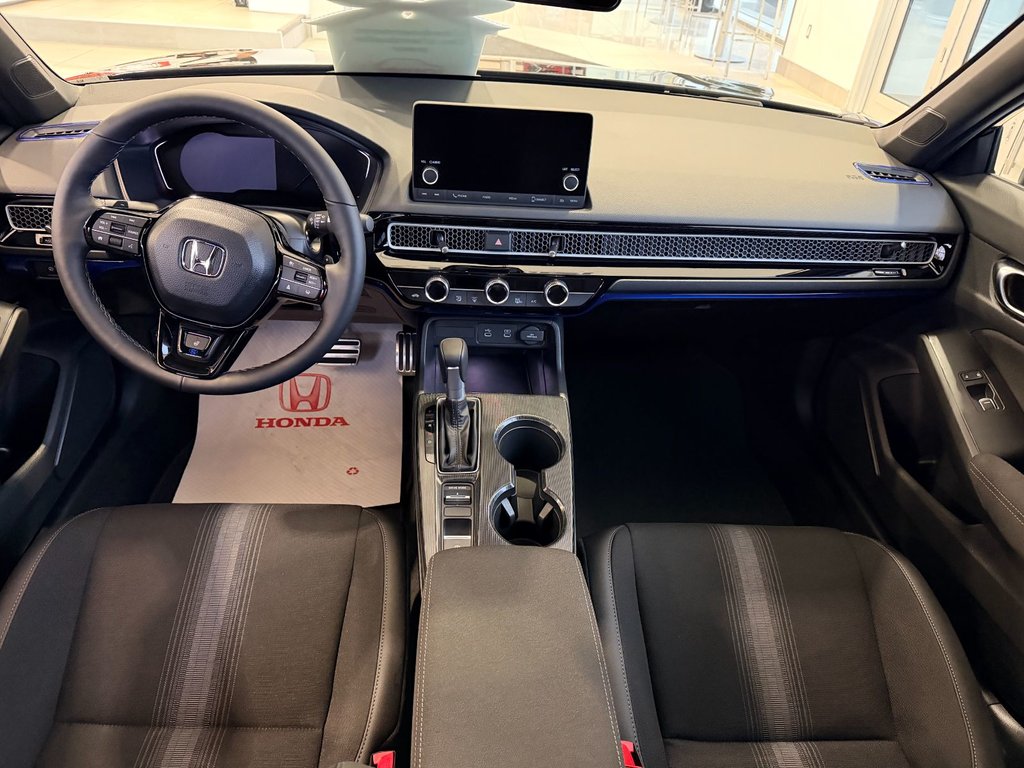 2026 Honda Civic Sedan Hybrid L'HYBRIDE QUI NE FAIT AUCUN COMPROMIS SUR LE SPORT in , Quebec - 12 - w1024h768px