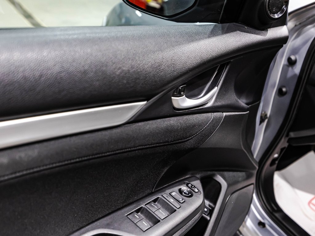 Honda Civic Sedan EX 2017 à , Québec - 12 - w1024h768px