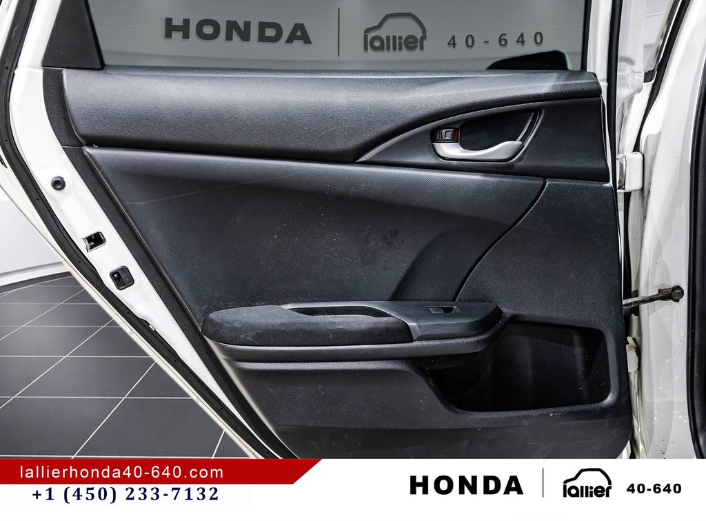 Honda Civic Sedan LX 2017 à Montréal, Québec - 12 - w1024h768px