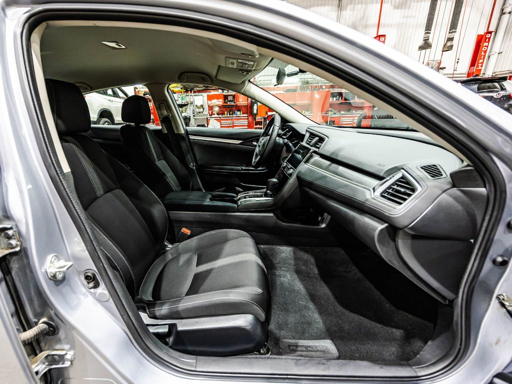 Honda Civic Sedan LX 2018 à , Québec - 17 - w1024h768px