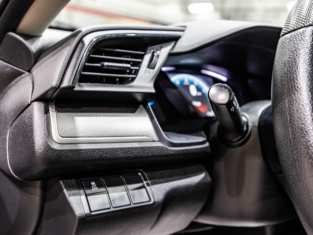Honda Civic Sedan LX 2018 à , Québec - 20 - w1024h768px