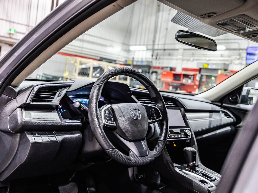Honda Civic Sedan LX 2018 à , Québec - 19 - w1024h768px