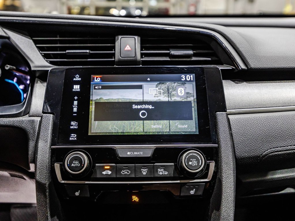 Honda Civic Sedan LX 2017 à , Québec - 18 - w1024h768px