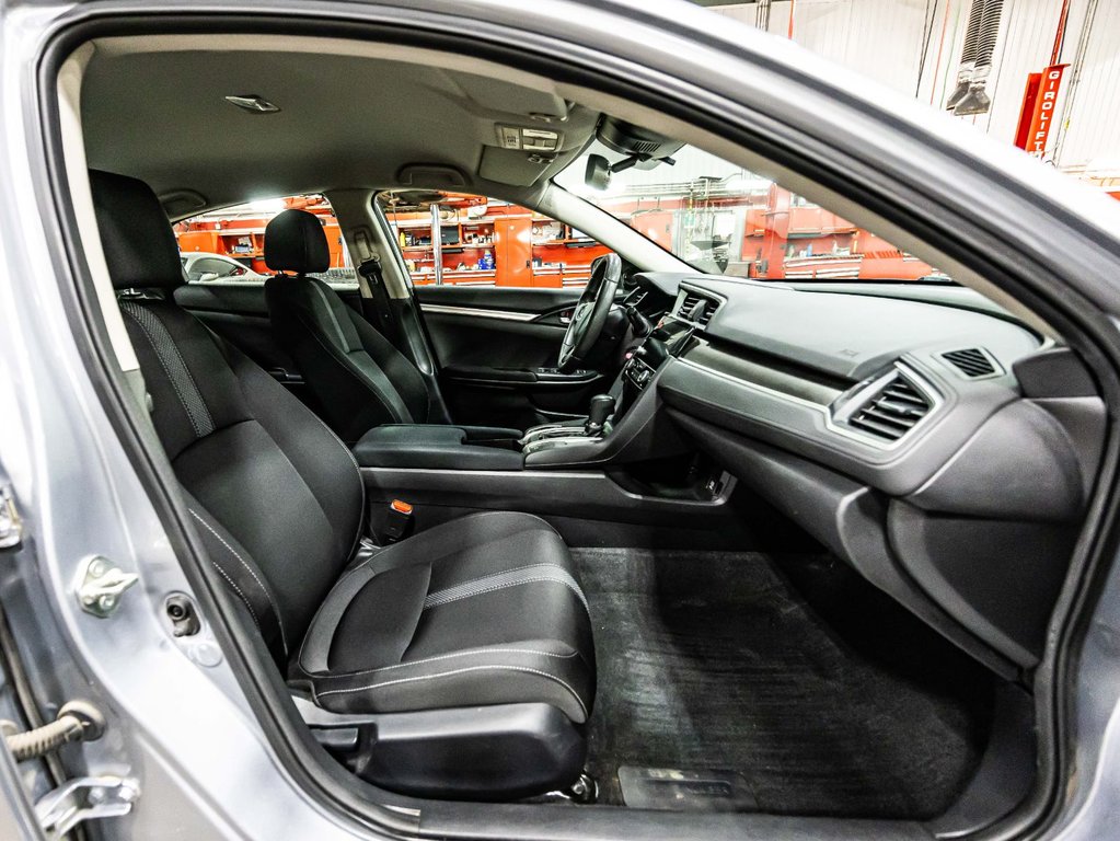 2019  Civic Sedan LX in Montreal, Quebec - 17 - w1024h768px