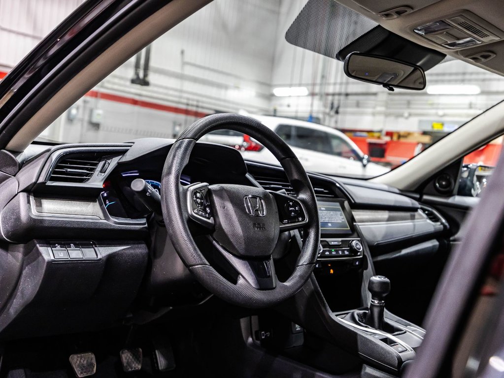 2019  Civic Sedan LX in Lachenaie, Quebec - 19 - w1024h768px