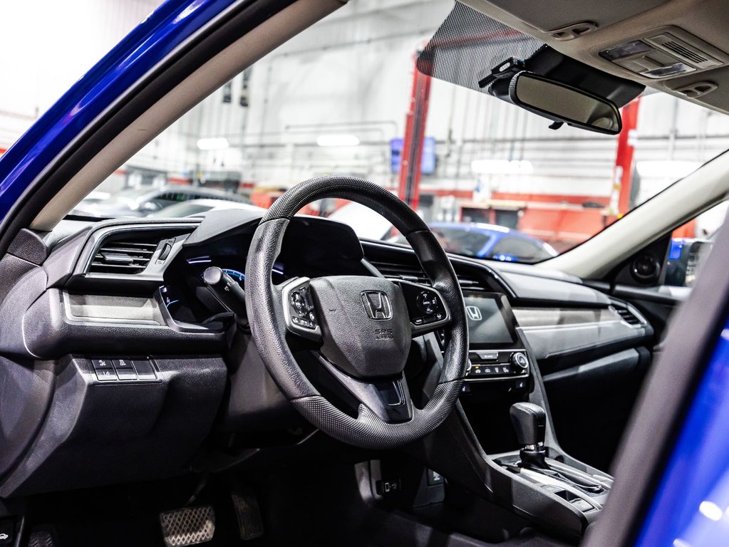 Honda Civic Sedan LX 2019 à , Québec - 19 - w1024h768px