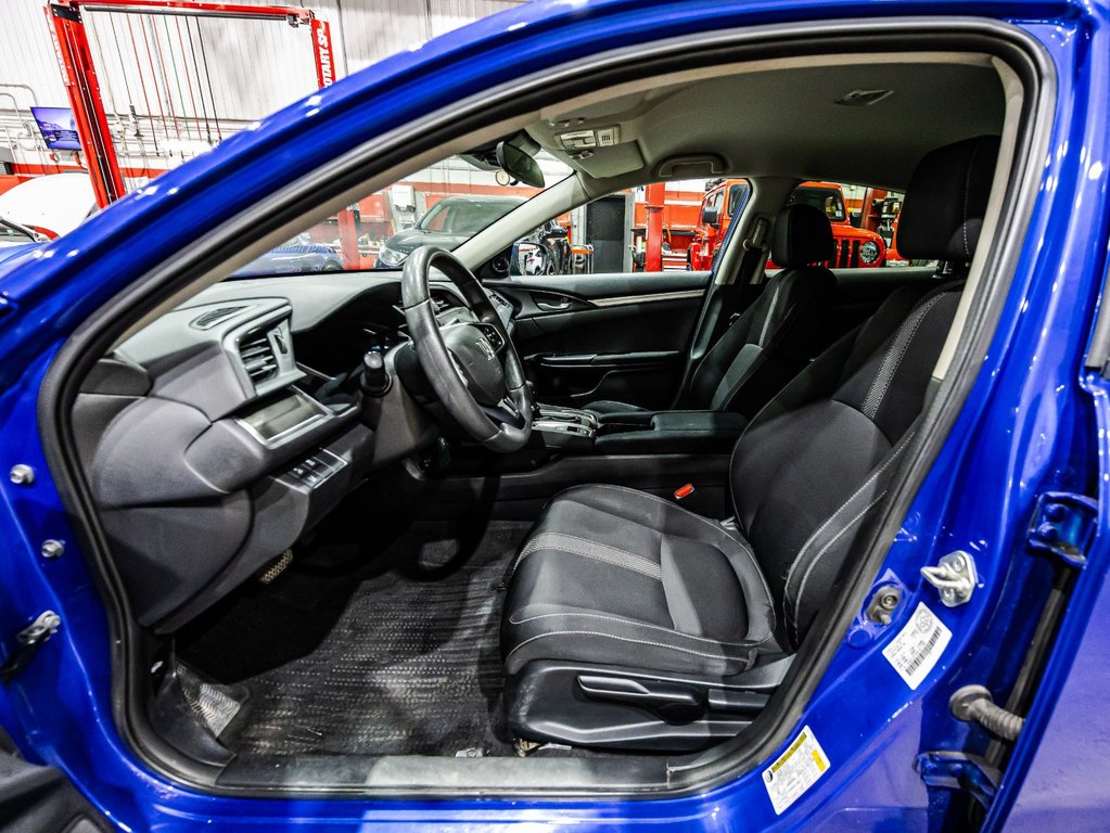 Honda Civic Sedan LX 2019 à , Québec - 18 - w1024h768px