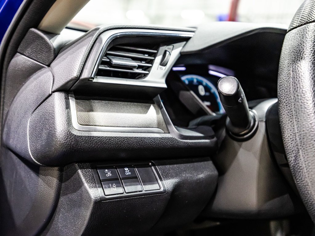 Honda Civic Sedan LX 2019 à , Québec - 20 - w1024h768px