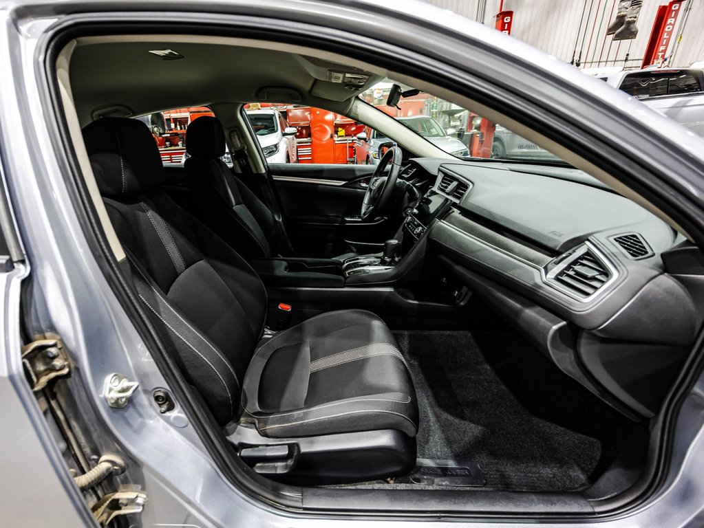 Honda Civic Sedan LX 2019 à , Québec - 17 - w1024h768px