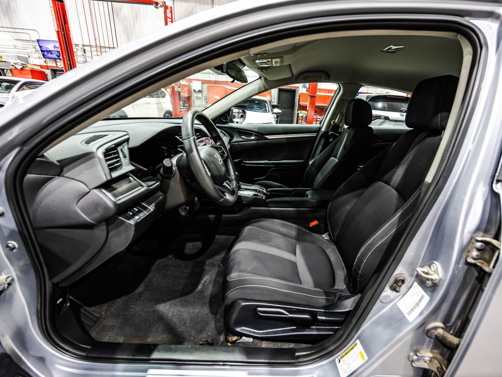 Honda Civic Sedan LX 2019 à , Québec - 18 - w1024h768px