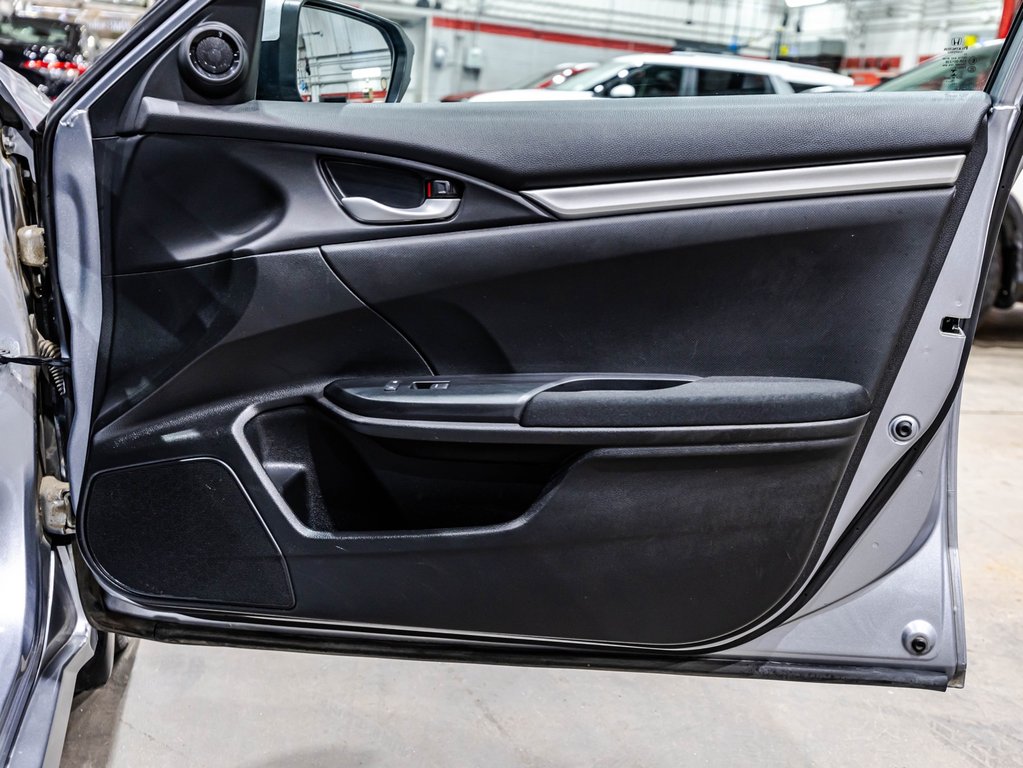 Honda Civic Sedan LX 2019 à , Québec - 16 - w1024h768px