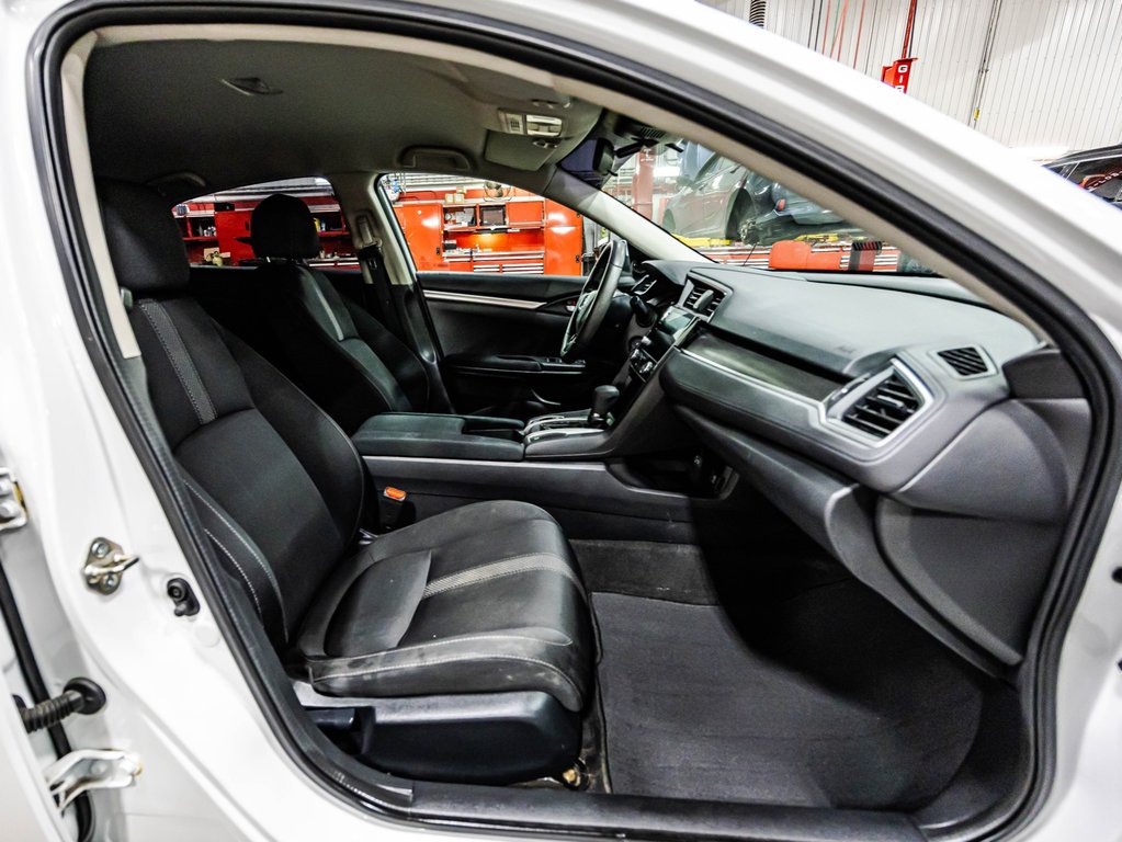 2020  Civic Sedan LX in , Quebec - 17 - w1024h768px