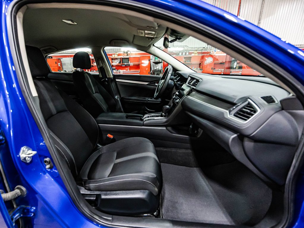 2020  Civic Sedan LX in Montreal, Quebec - 17 - w1024h768px