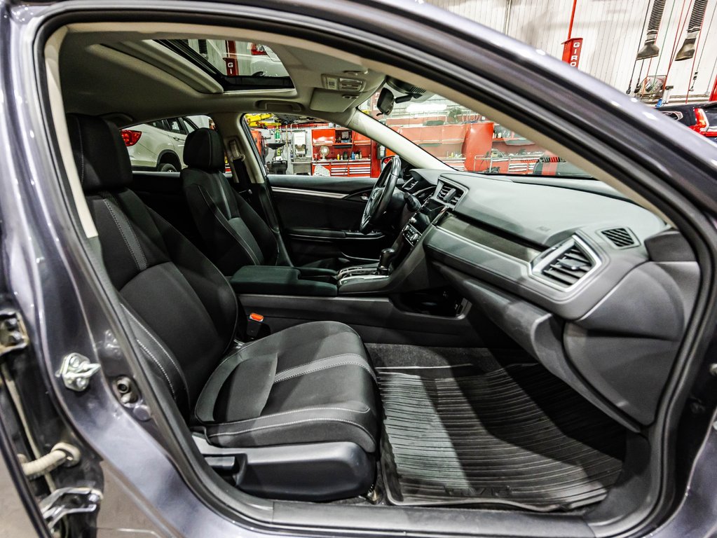 Honda Civic Sedan  2020 à , Québec - 18 - w1024h768px