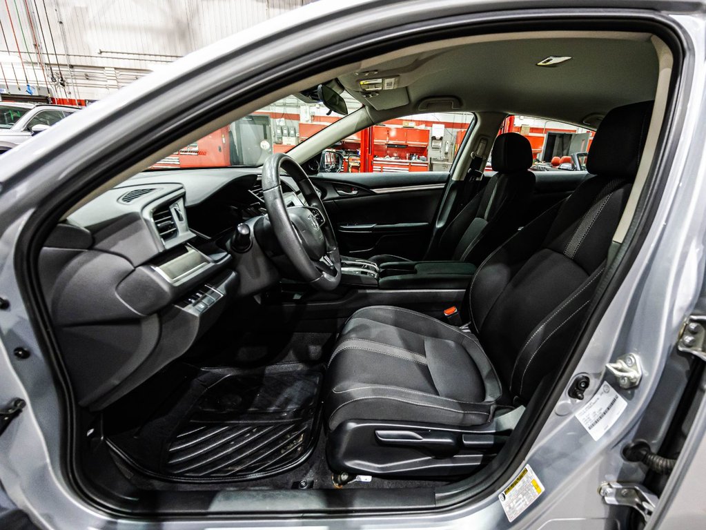 Honda Civic Sedan LX 2020 à , Québec - 18 - w1024h768px