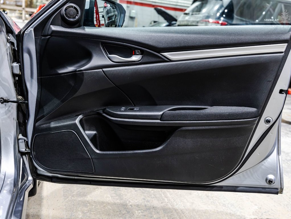 Honda Civic Sedan LX 2021 à , Québec - 16 - w1024h768px