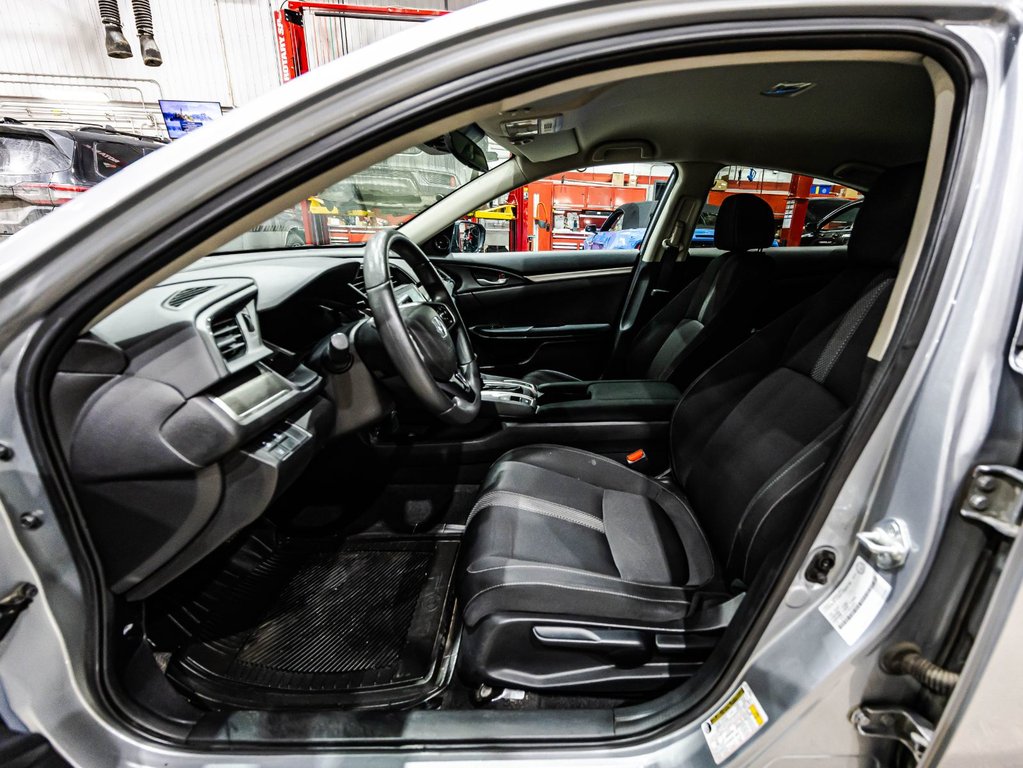 Honda Civic Sedan LX 2021 à , Québec - 18 - w1024h768px