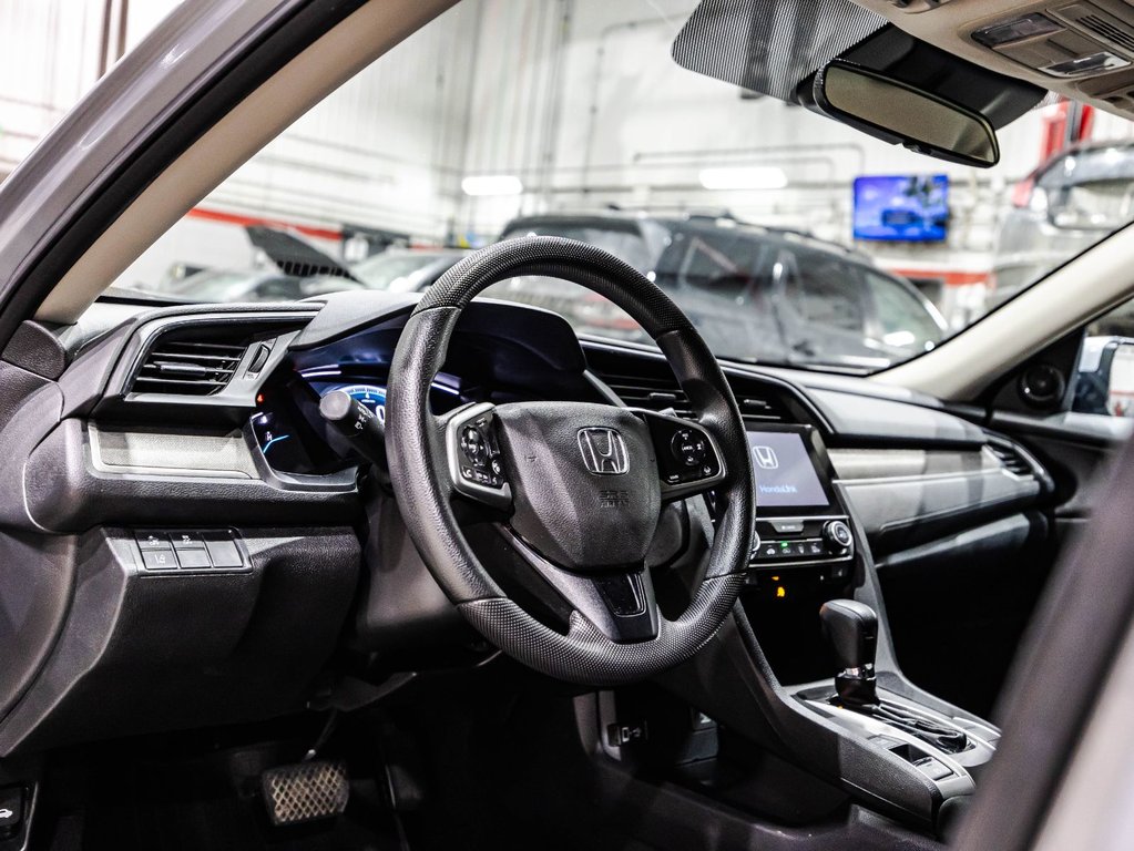 Honda Civic Sedan LX 2021 à , Québec - 19 - w1024h768px