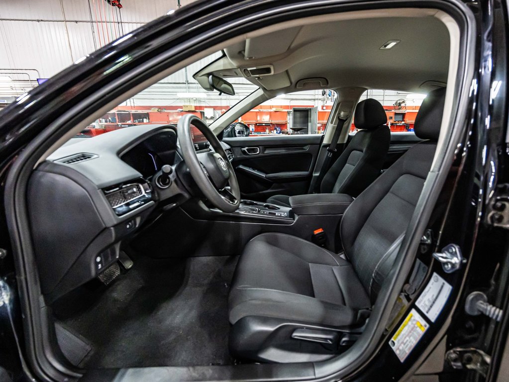 2022  Civic Sedan LX in Lachenaie, Quebec - 18 - w1024h768px