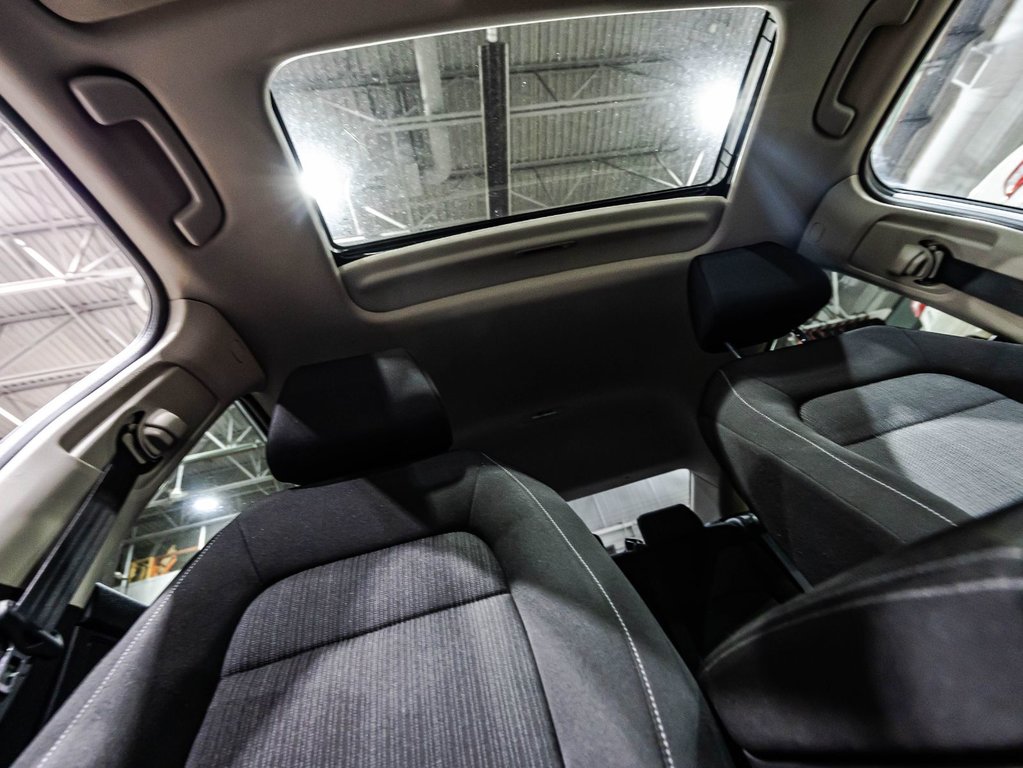 Honda Civic Sedan EX 2022 à , Québec - 18 - w1024h768px