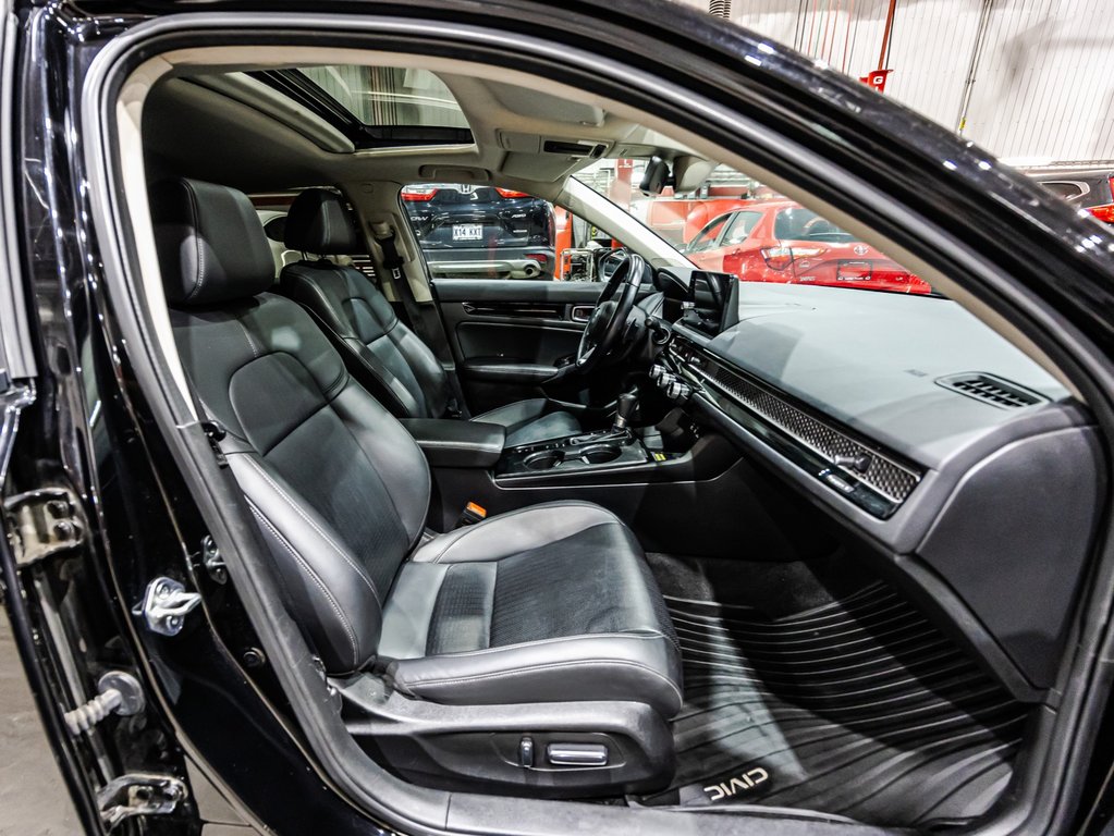 Honda Civic Sedan Touring 2022 à , Québec - 18 - w1024h768px
