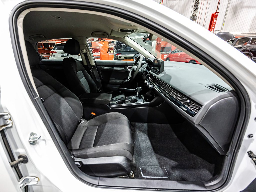 Honda Civic Sedan LX 2022 à , Québec - 17 - w1024h768px