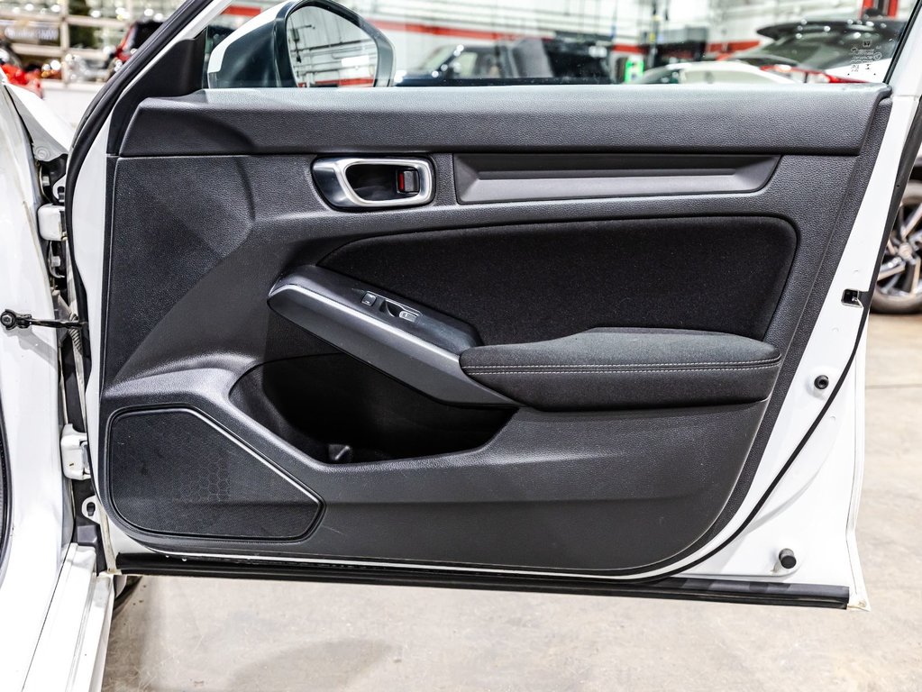 Honda Civic Sedan LX 2022 à , Québec - 16 - w1024h768px