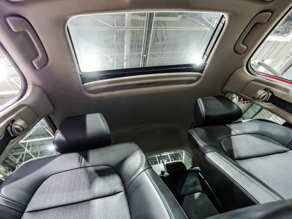 Honda Civic Sedan Touring 2022 à , Québec - 19 - w1024h768px