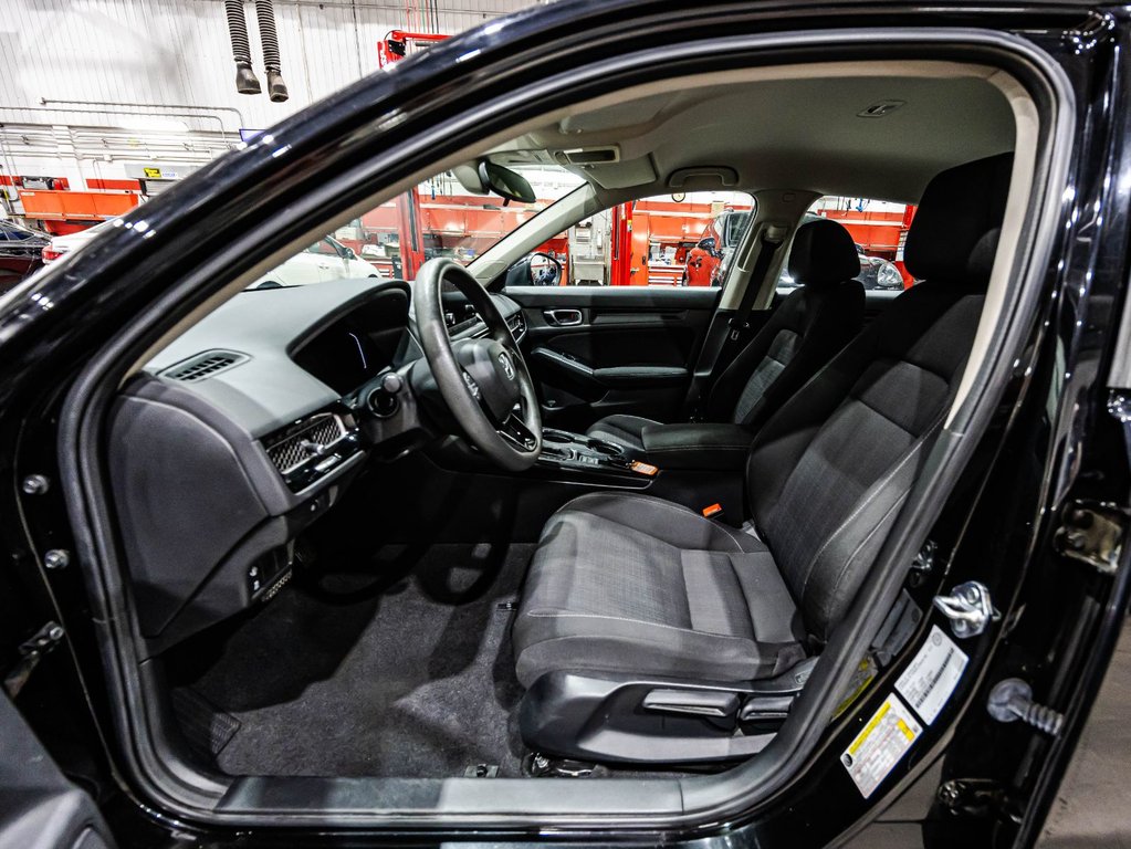 Honda Civic Sedan LX 2022 à , Québec - 18 - w1024h768px