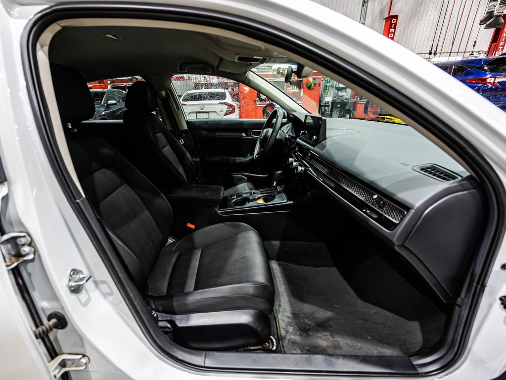 Honda Civic Sedan LX 2022 à , Québec - 17 - w1024h768px