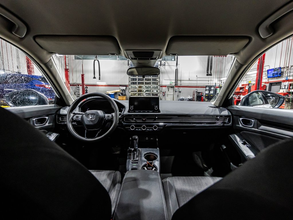 Honda Civic Sedan LX 2022 à , Québec - 14 - w1024h768px