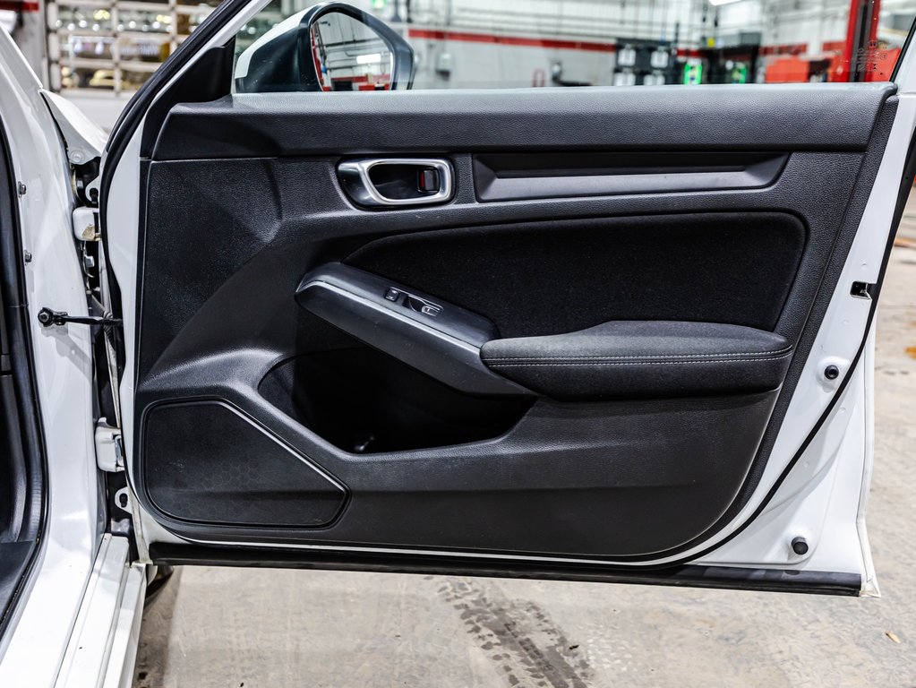 Honda Civic Sedan LX 2022 à , Québec - 16 - w1024h768px