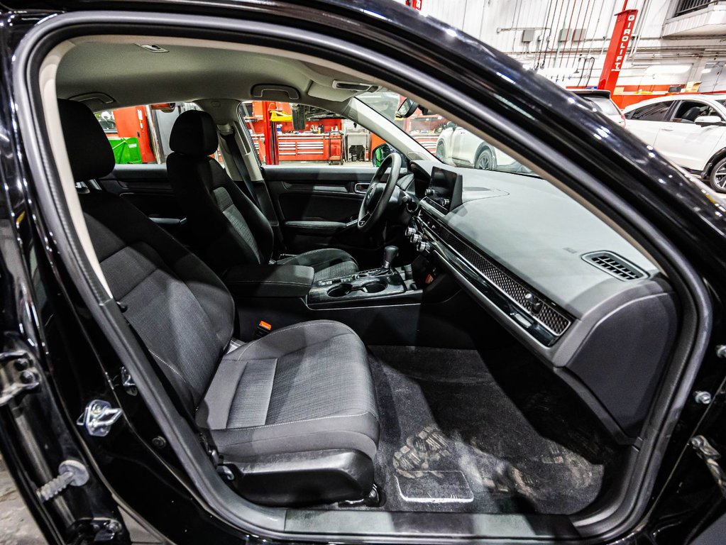 Honda Civic Sedan LX 2022 à , Québec - 17 - w1024h768px