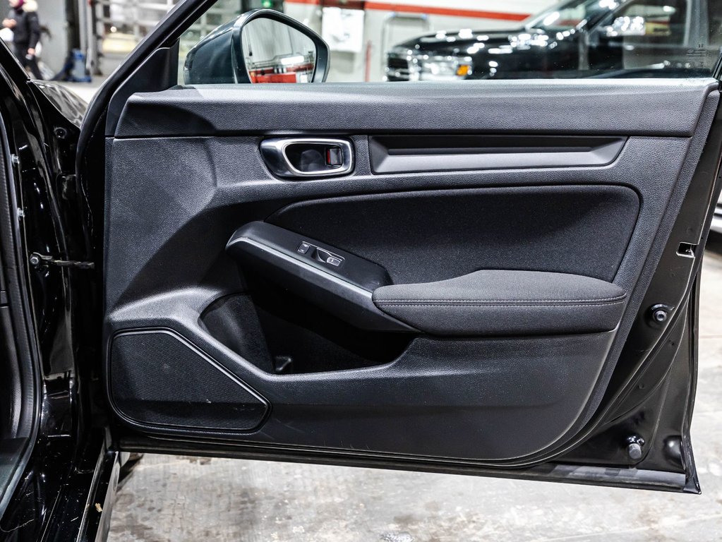 Honda Civic Sedan LX 2022 à , Québec - 16 - w1024h768px