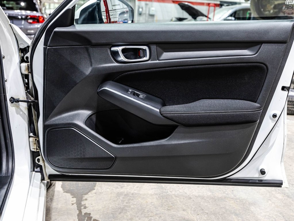 2022 Honda Civic Sedan LX in Montréal, Quebec - 16 - w1024h768px