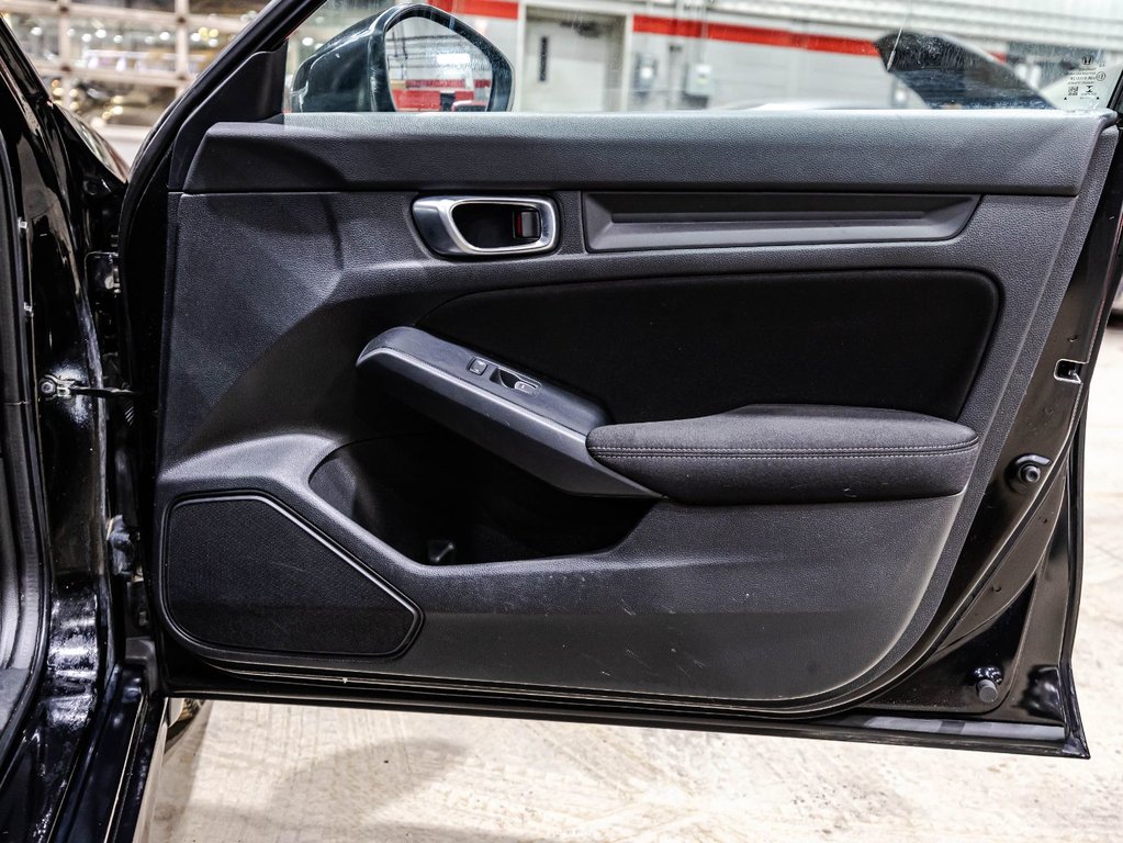 2022 Honda Civic Sedan LX in Montréal, Quebec - 16 - w1024h768px